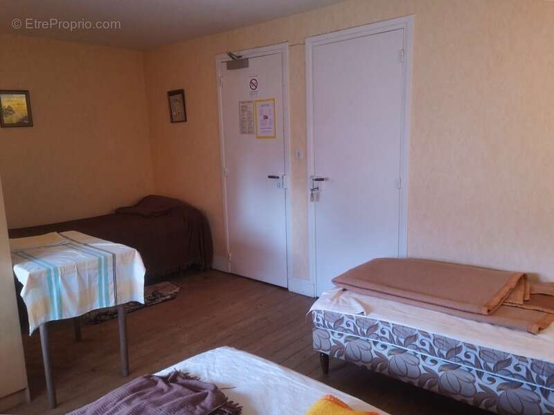 Commerce à BELLOU-EN-HOULME