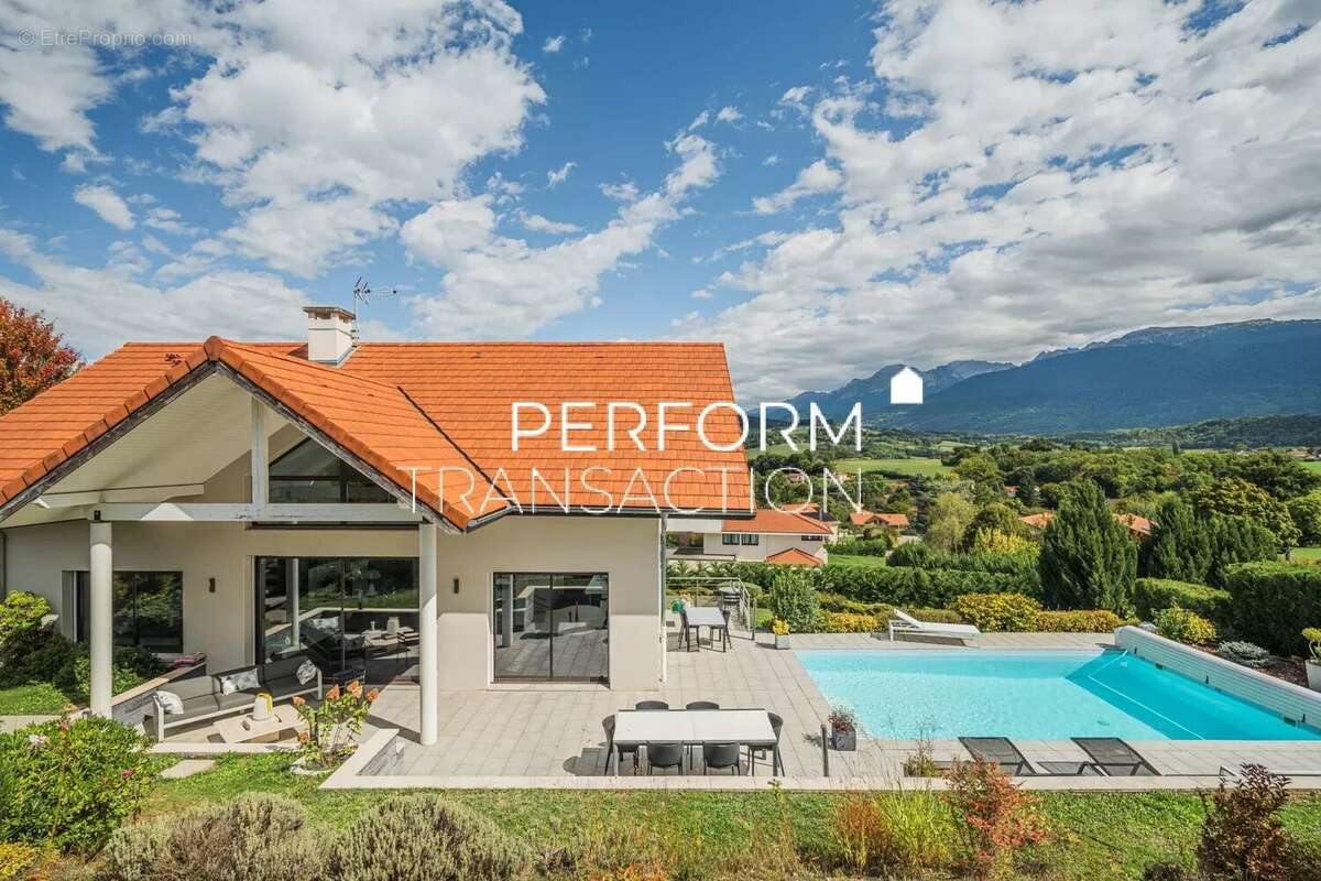 Maison à BRIE-ET-ANGONNES