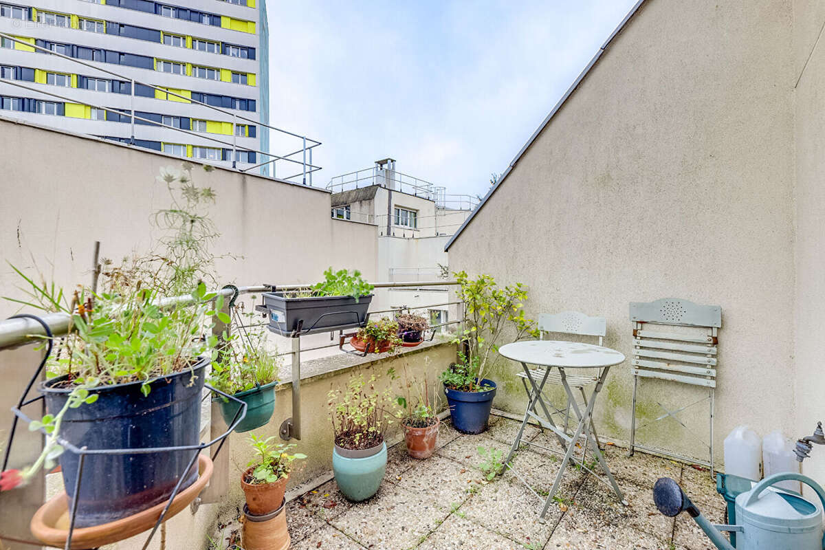 Appartement à PARIS-20E