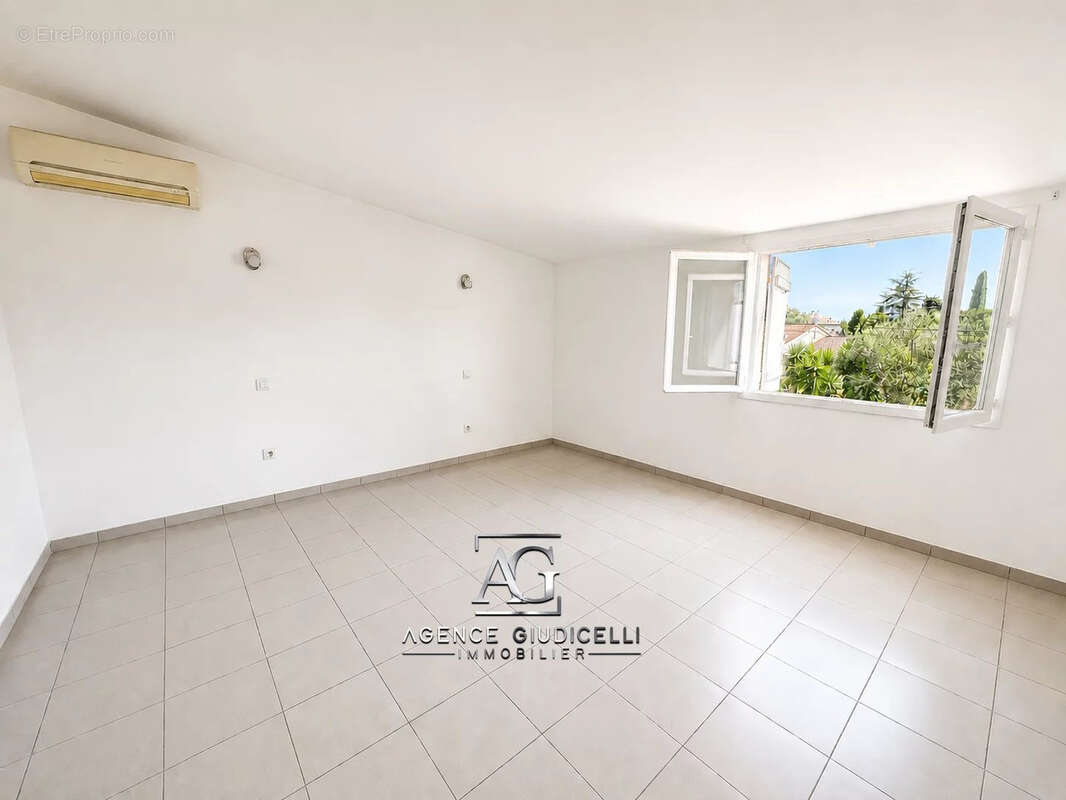 Maison mitoyenne 4 pièces  89,11 m2  migliacciaru - photo 4