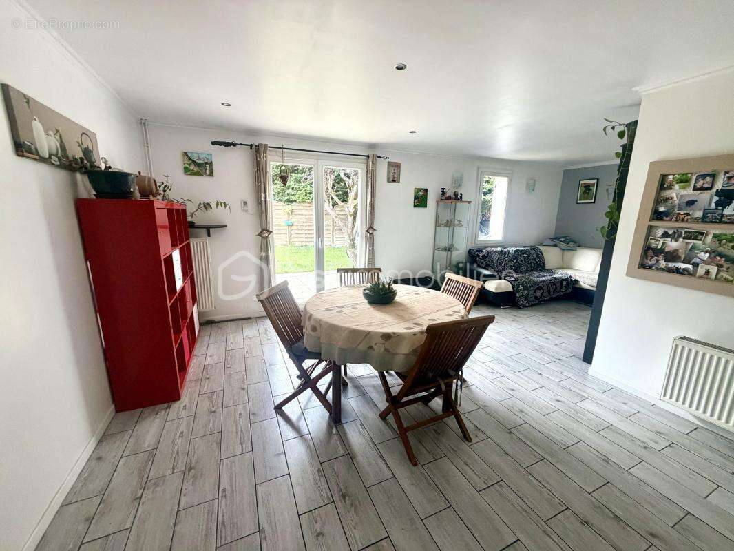 Maison à NANDY