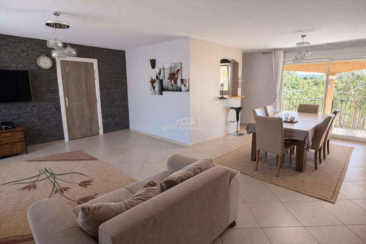 Maison à MARIGNANE