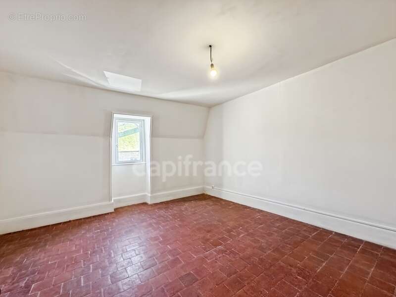 Maison à CHATILLON-EN-BAZOIS