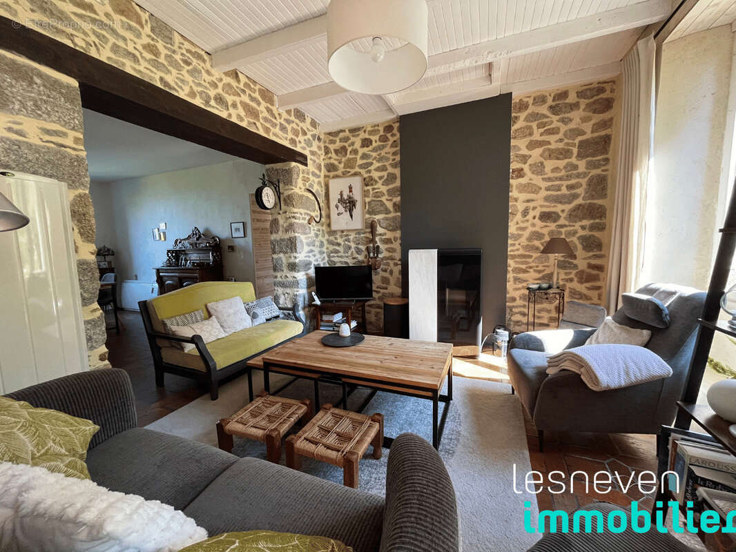Maison 135 m² à Ploudaniel  - photo 6