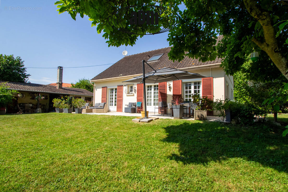 Maison à COUILLY-PONT-AUX-DAMES