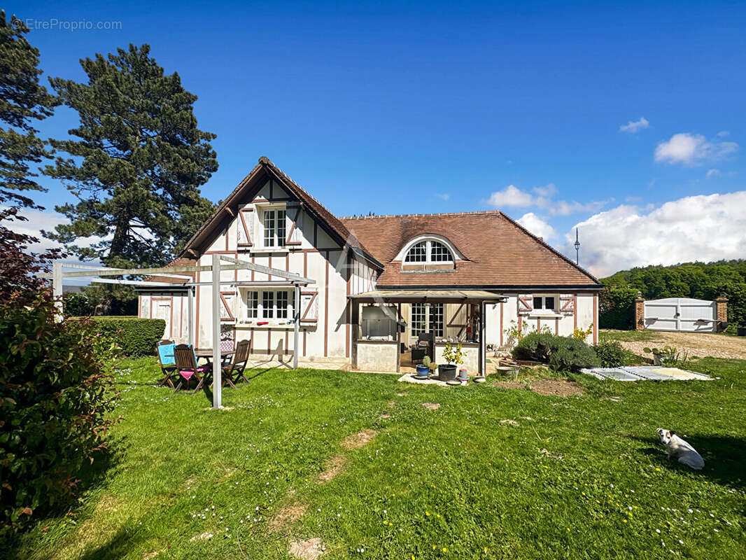 Maison à FLEURY-SUR-ANDELLE