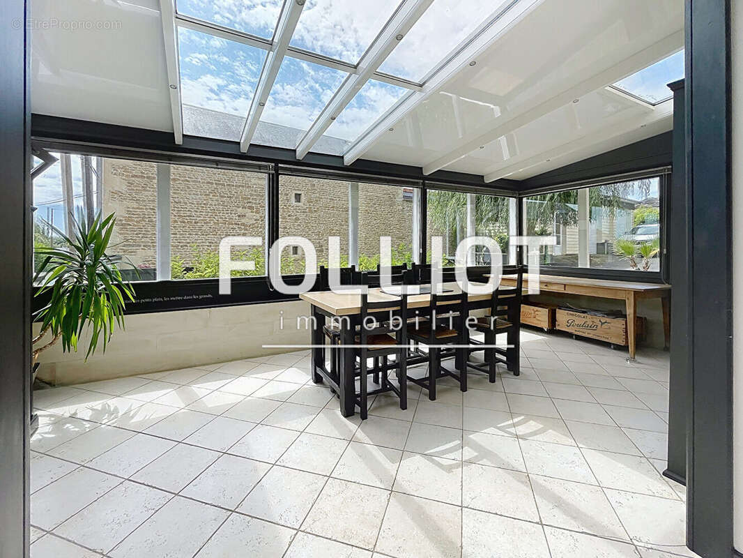 Maison à LAIZE-LA-VILLE