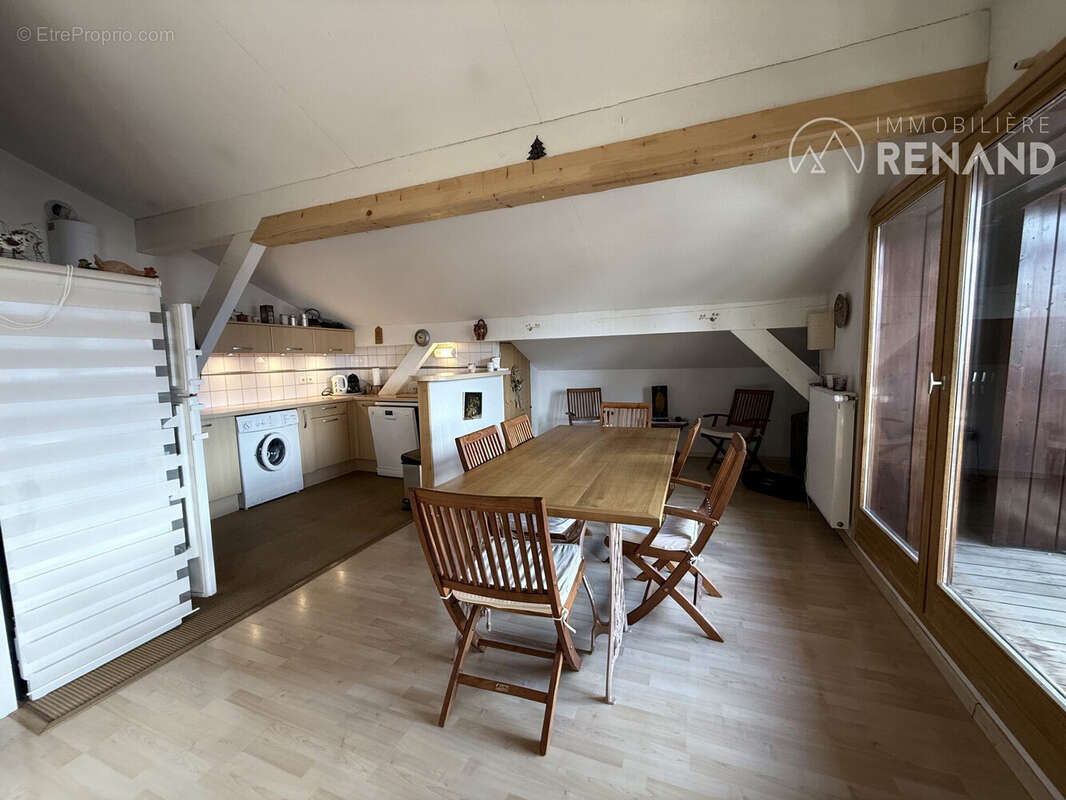 séjour - cuisine  - Appartement à CLUSES