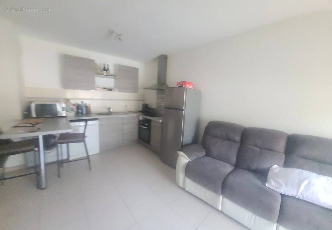 Appartement à VALLAURIS