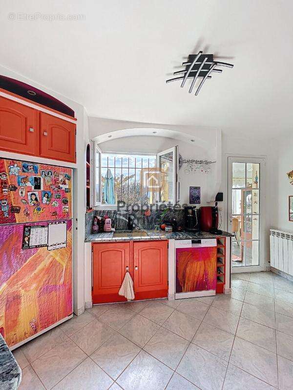 Maison à SAINT-MAXIMIN-LA-SAINTE-BAUME