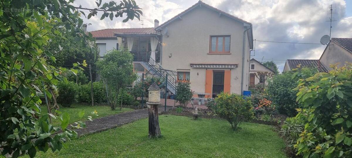 Maison à COULOUNIEIX-CHAMIERS