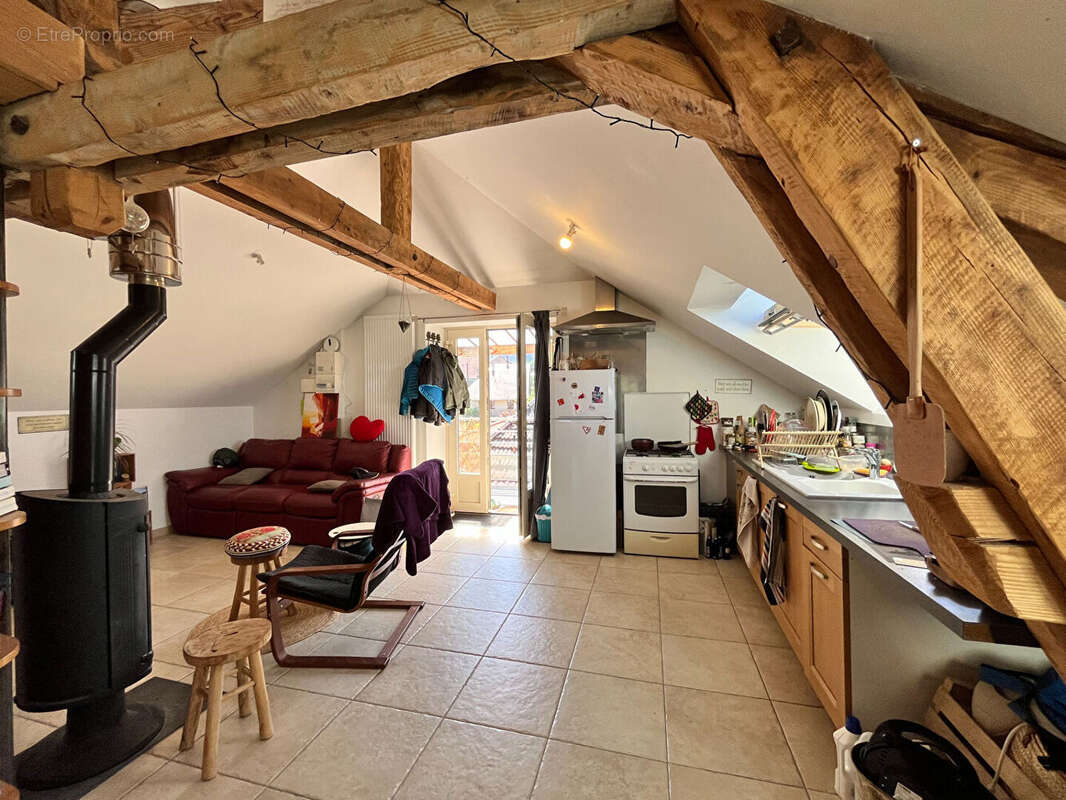 Appartement à VILLERS-SOUS-CHALAMONT