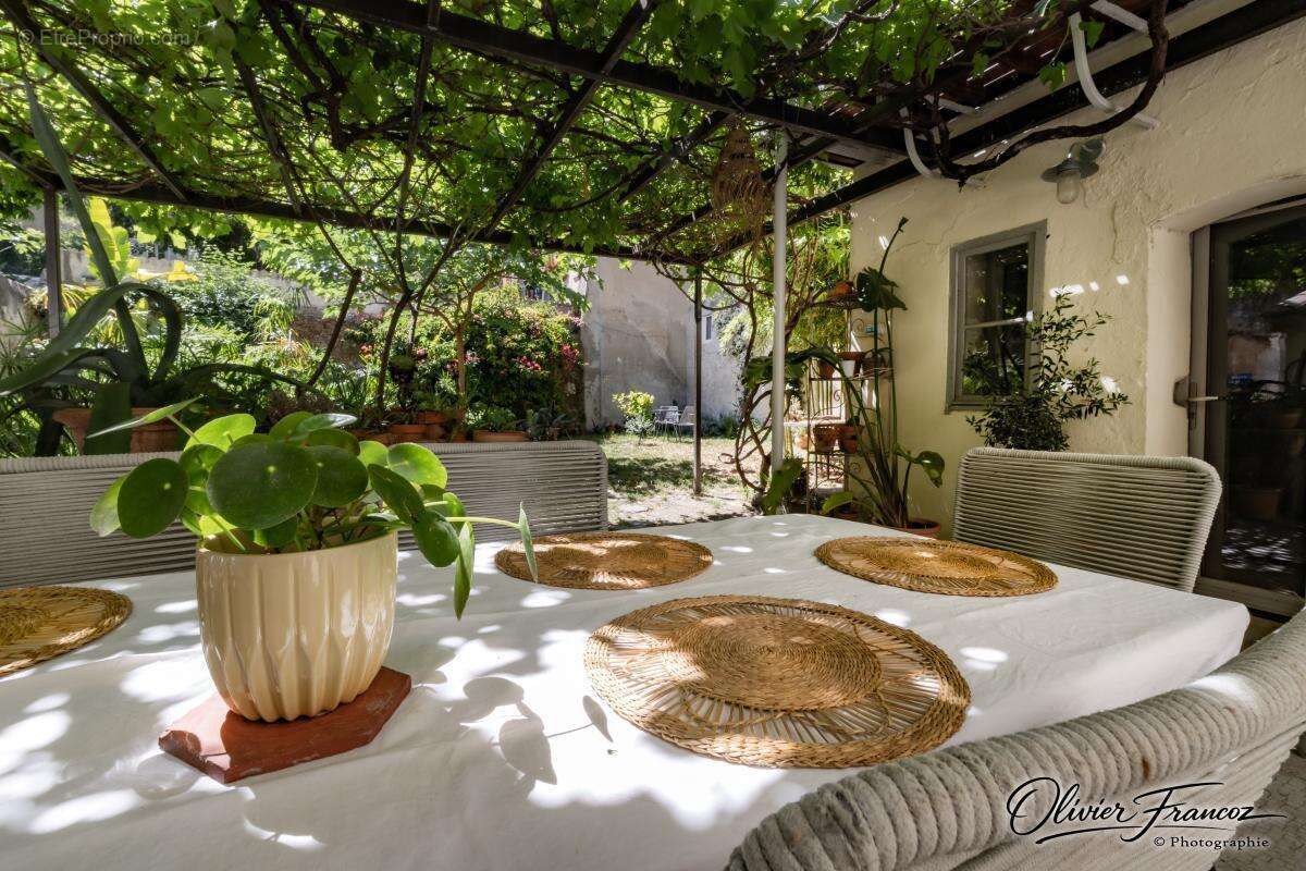 Maison 195 m² à La Ciotat  - photo 8