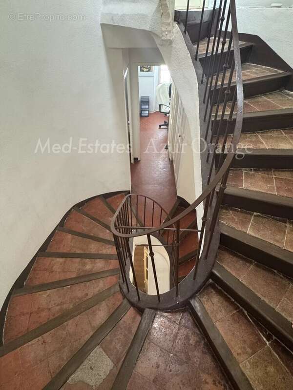 Maison à PLAN-DE-LA-TOUR