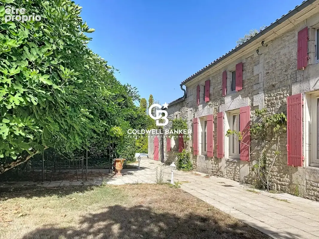 Maison à SAINT-SAVINIEN