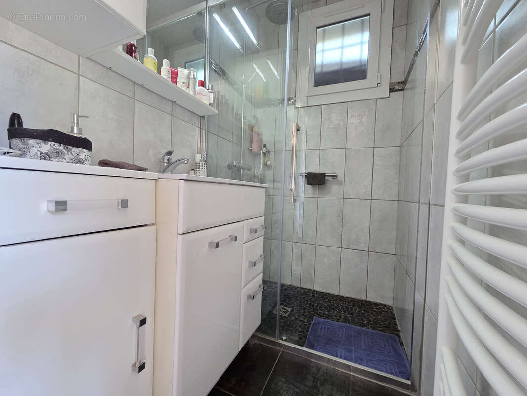 Maison à MARLY-LA-VILLE