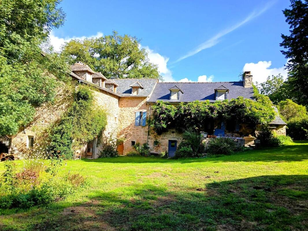 Maison à LUNAC