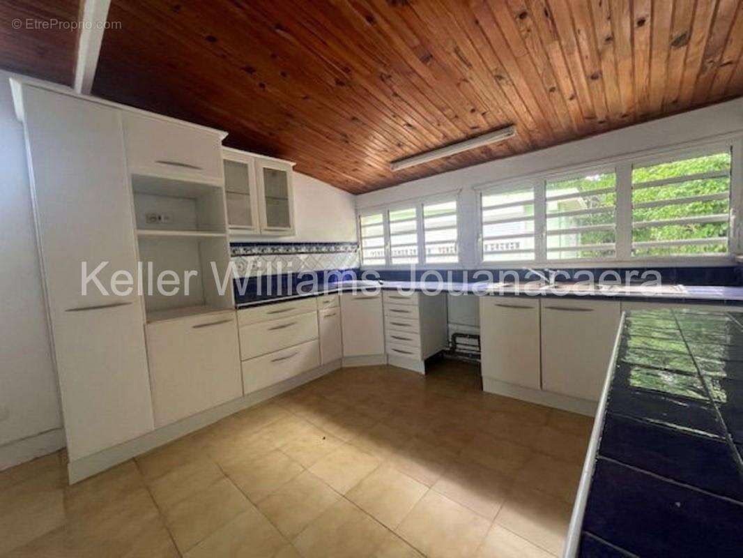 Maison à FORT-DE-FRANCE