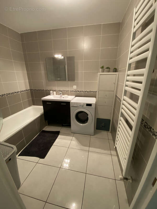 Appartement à VETRAZ-MONTHOUX