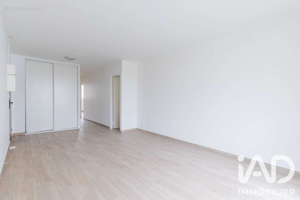Appartement 71 m² à Chilly-Mazarin  - photo 3