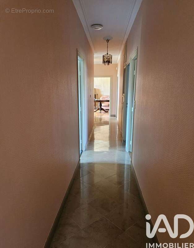 Photo 7 - Maison à VILLENEUVE-SUR-YONNE