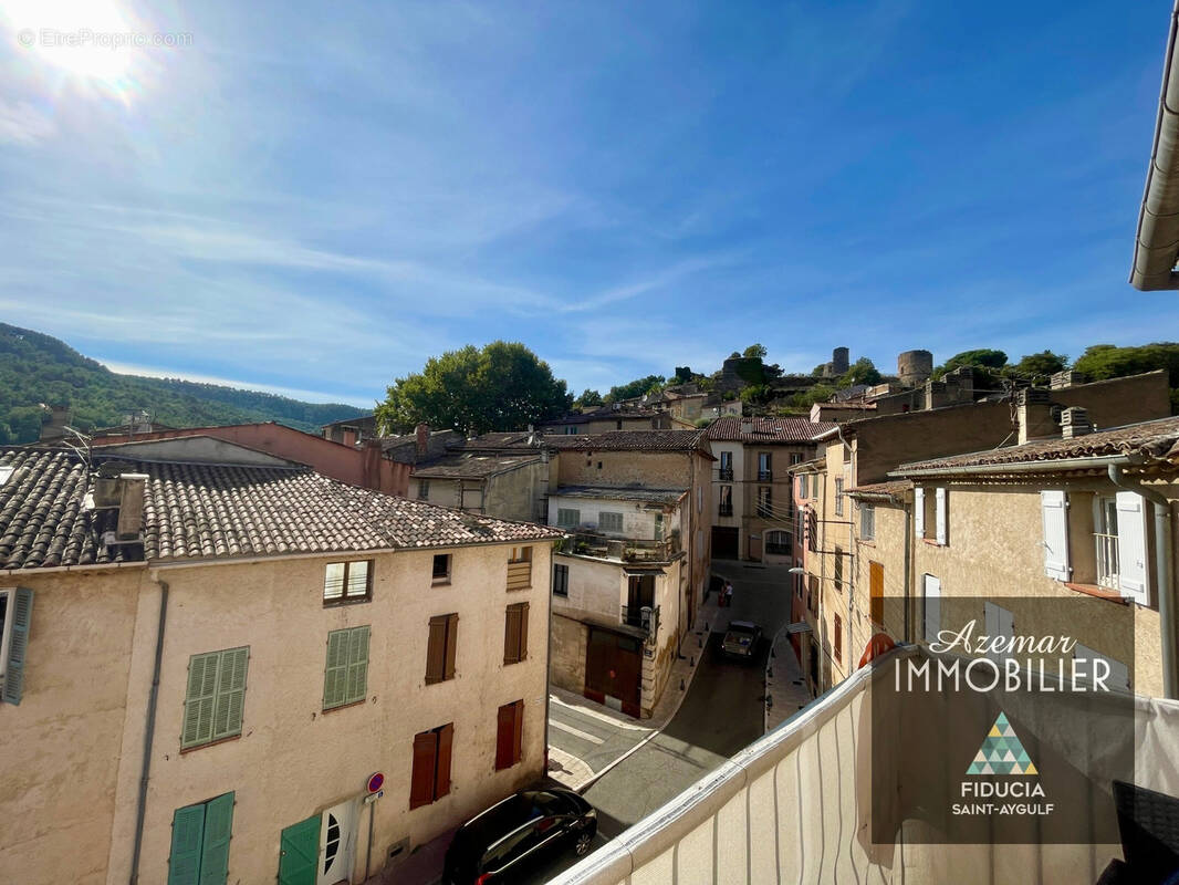 Appartement à SALERNES