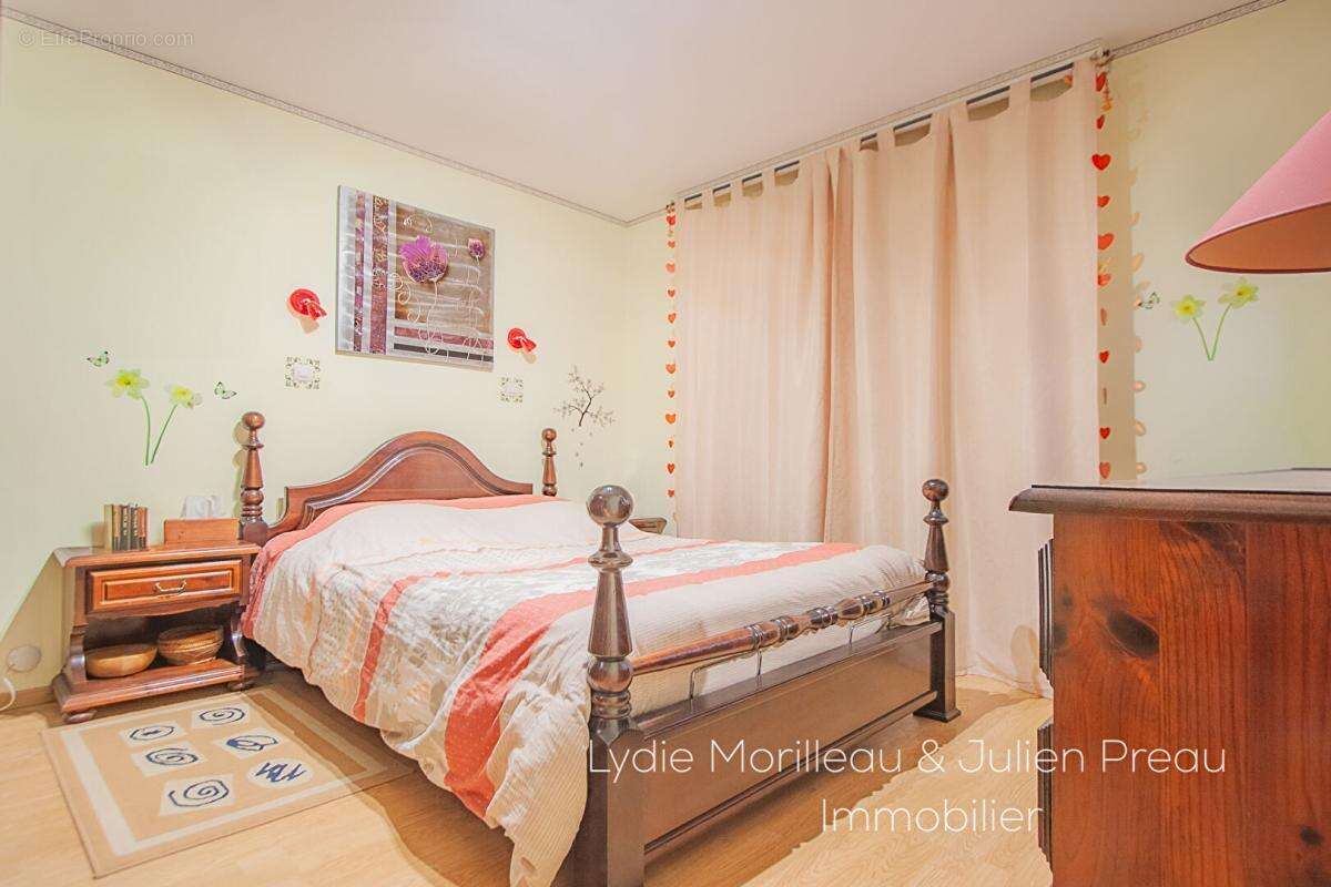 Maison à SAINT-MARS-DU-DESERT