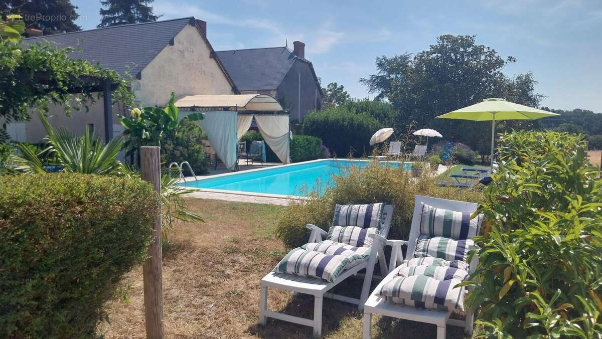 Maison 244 m² à Chatillon-Sur-Indre  - photo 19