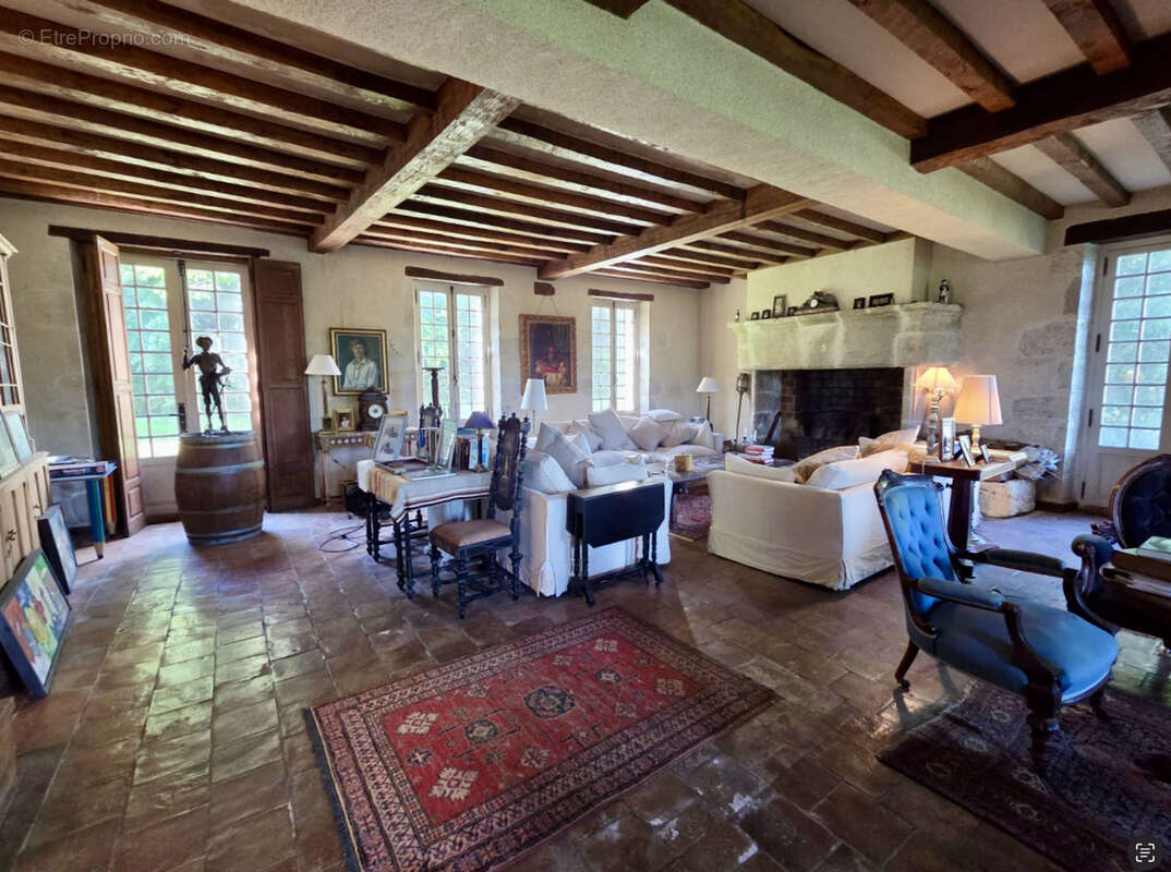 Superbe maison de Maître avec ses dépendances au coeur de la nature du Lot et Garonne - photo 6