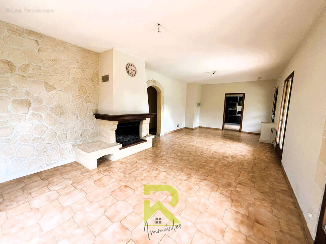 Florensac villa familiale  5 chambres - photo 4