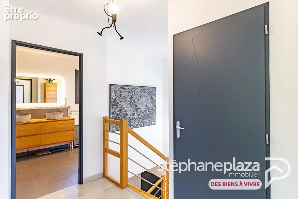 Maison individuelle de 2021 à AMBERIEUX-EN-DOMBES : 110m², 3 chambres + espace bureau/jeux, garage et terrain - photo 11