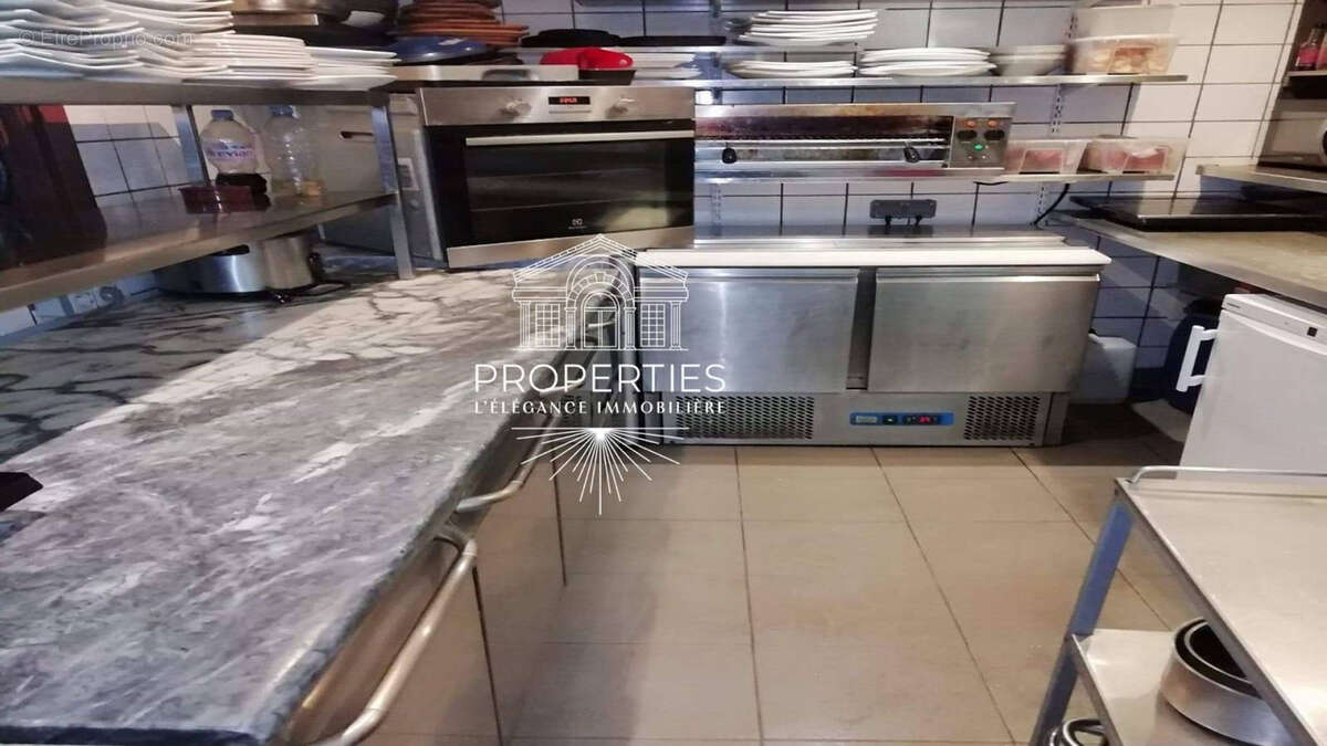 Commerce à LE LAVANDOU