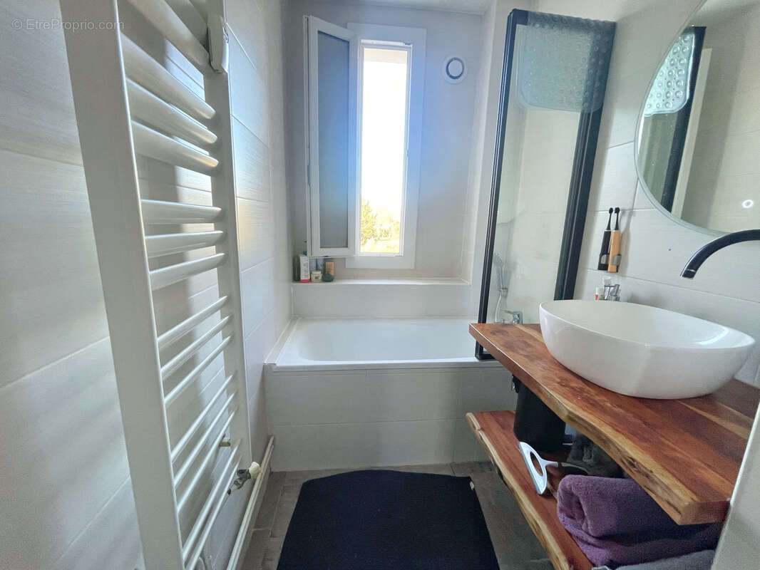 Appartement à SAINT-SYMPHORIEN-D'OZON