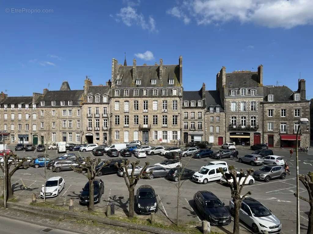 Dinan Centre Historique  Appartement bourgeois de 210 m² -L'esprit d'une maison de ville -Bien d'exception - photo 12