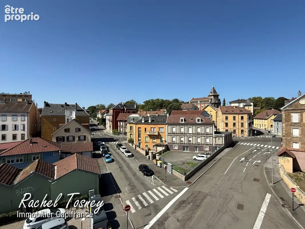 Appartement  belfort - beau potentiel pour ce t4 traversant de 94m² -  balcon et garage !! - photo 9