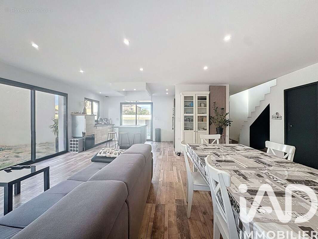 Photo 4 - Maison à SAUVIAN