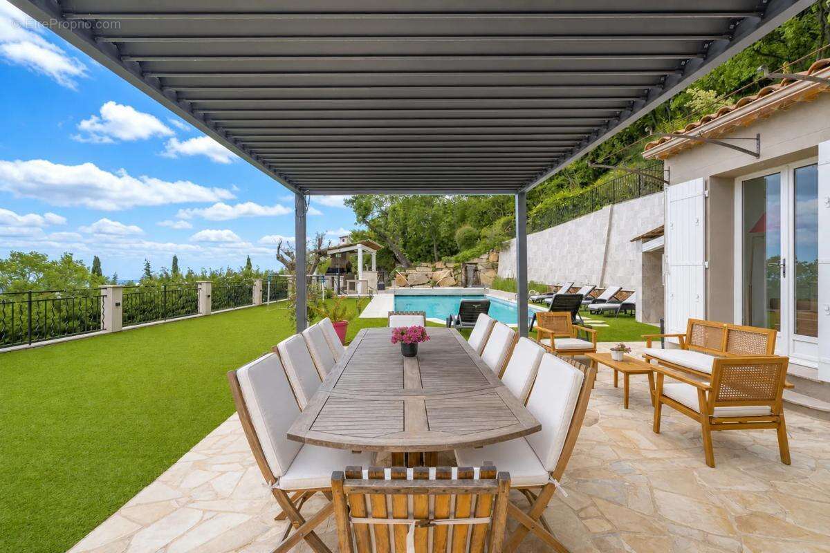 Maison de 6 pièces de 256 m² à Le Bar-sur-Loup - photo 64