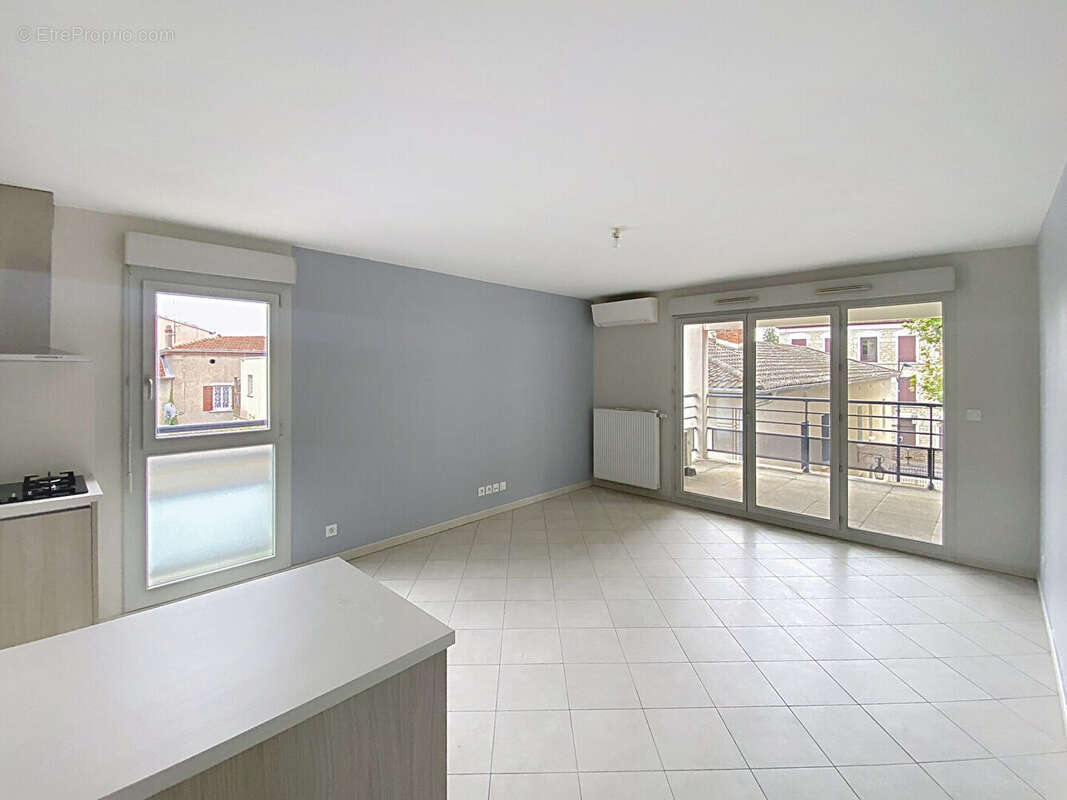Genas appart T3  64m² jamais habité +Garage Double - photo 3