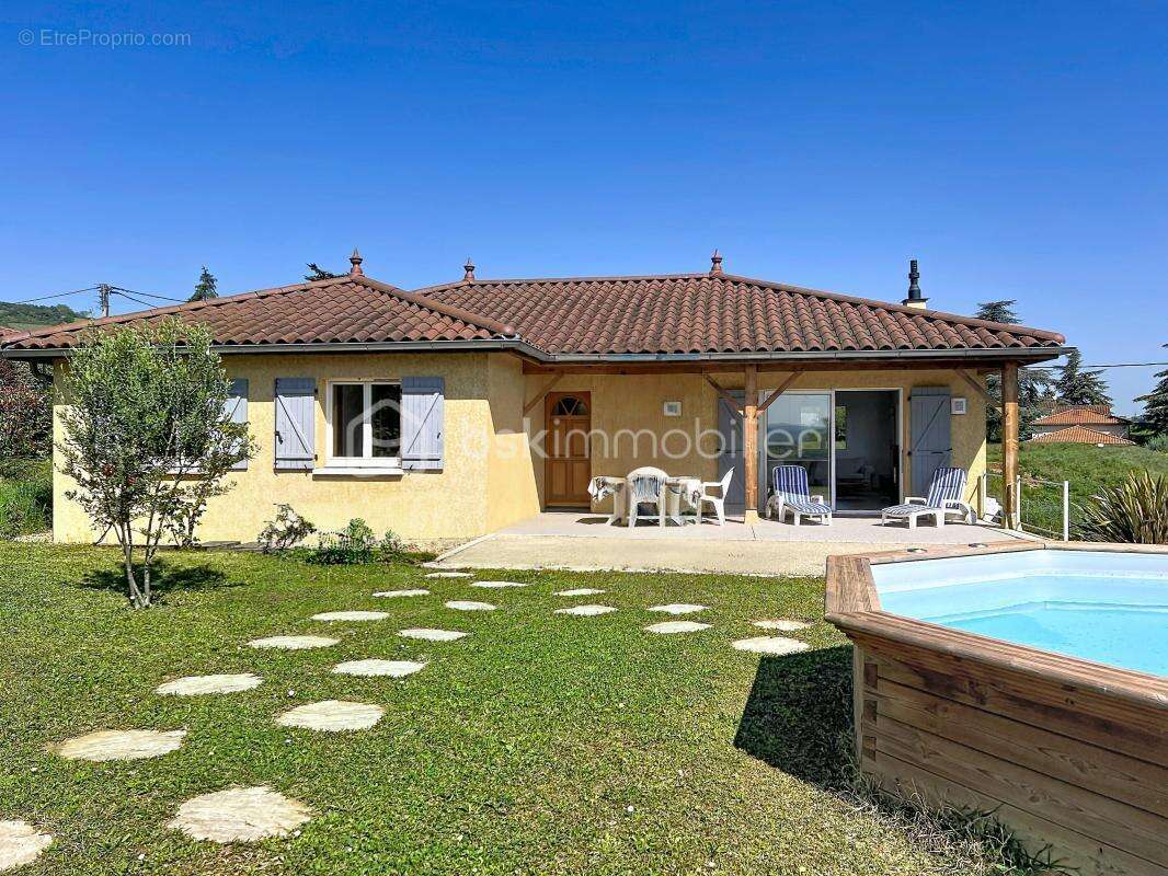 Maison à LUCENAY