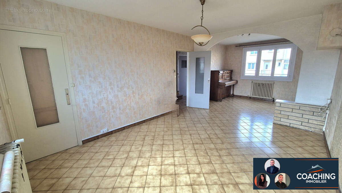 Maison à FRIGNICOURT