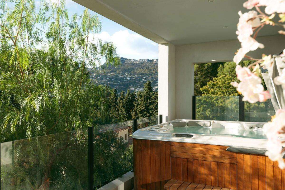 Maison à VENCE