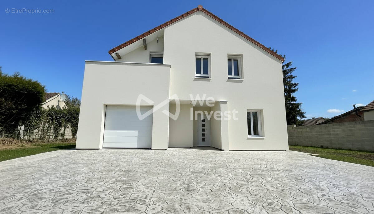 Maison à COULOMMIERS