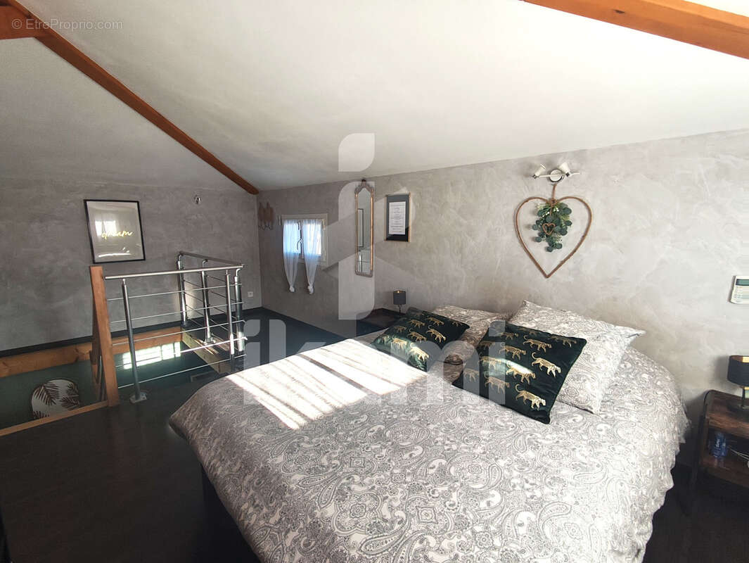 Maison à SAINT-MARCEL-LES-VALENCE