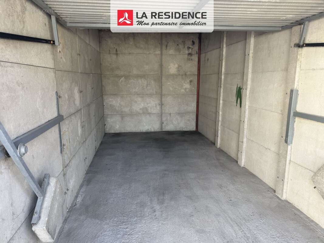 Parking à Bonnieres-Sur-Seine  - photo 3