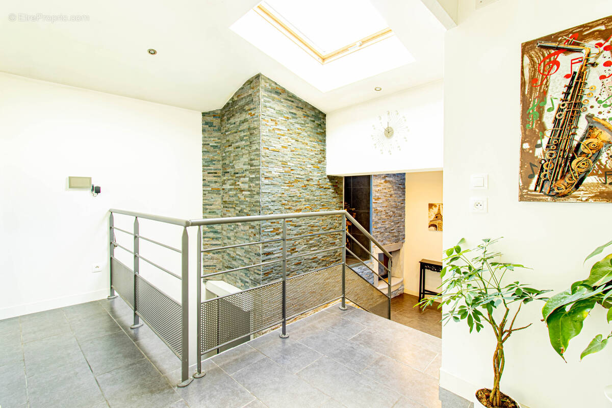 Maison à NOUZONVILLE