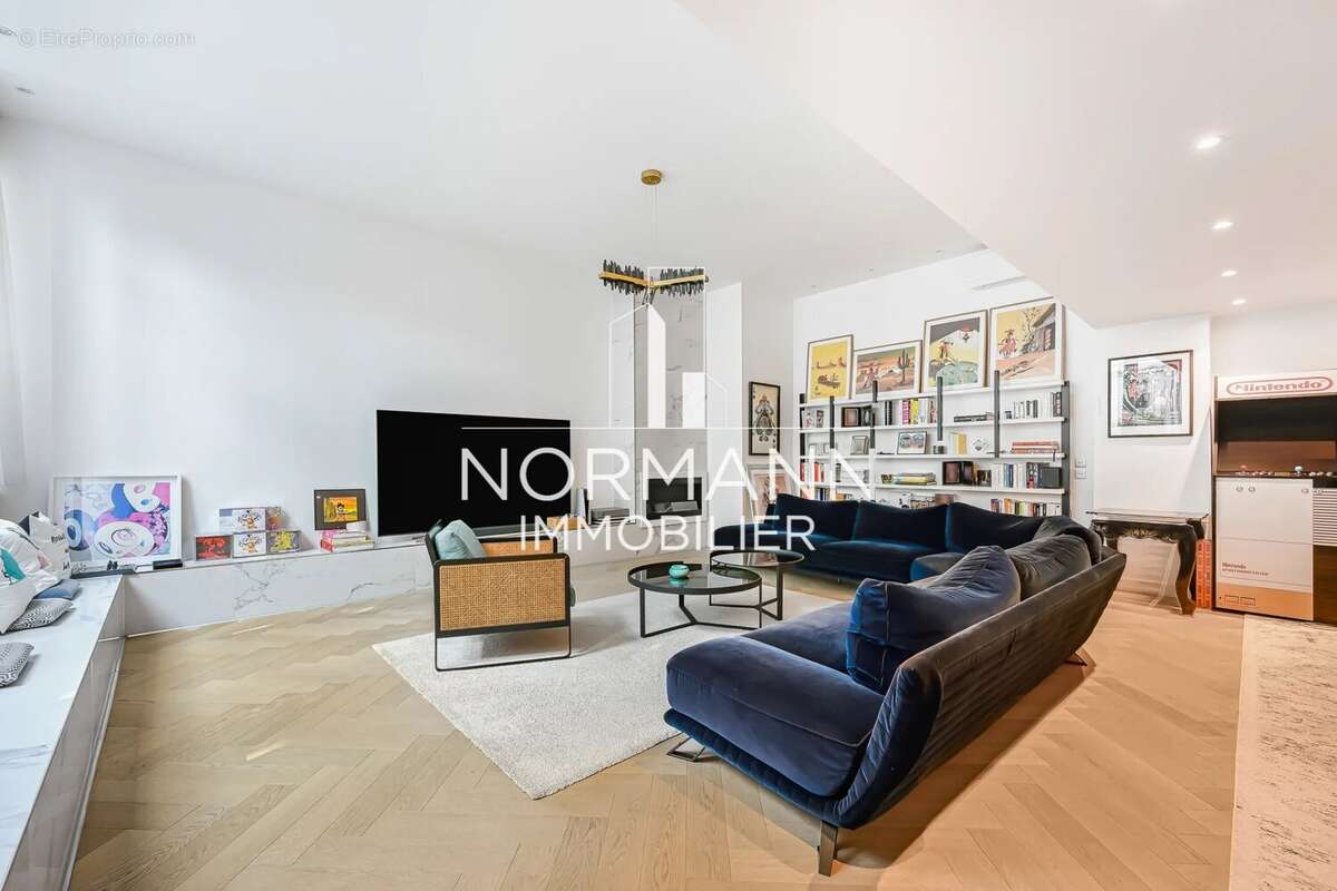Appartement à SURESNES