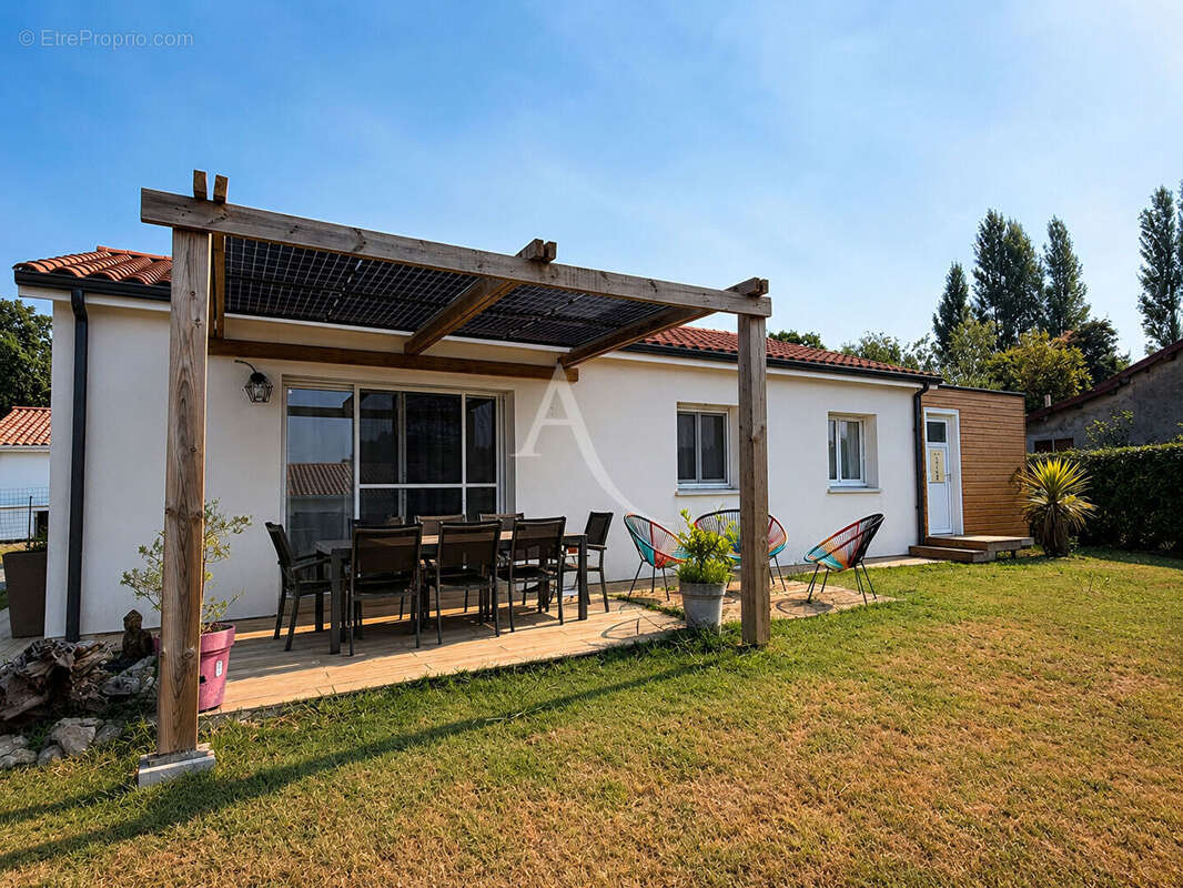 Maison RT 2012 - 82m² + 26m² d'extension - photo 7