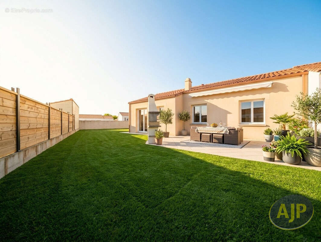 Maison à ROCHESERVIERE