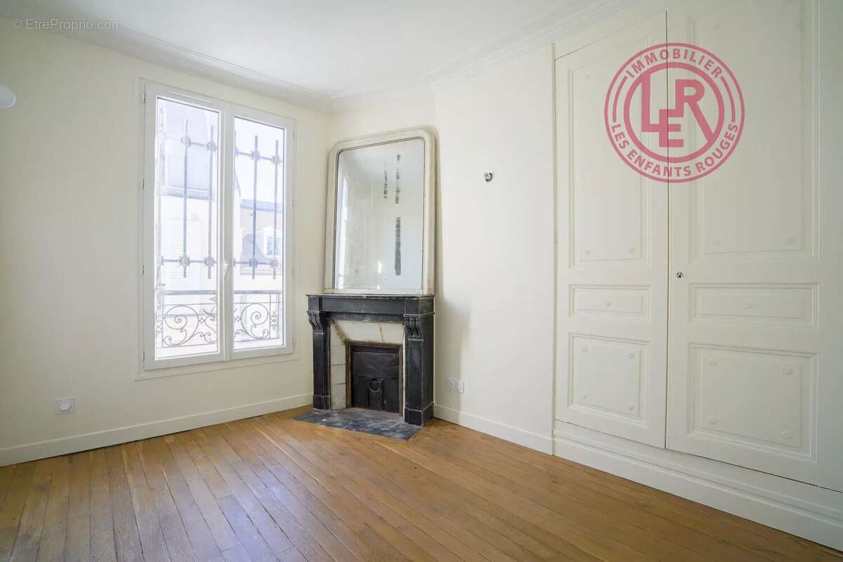 Appartement à PARIS-2E