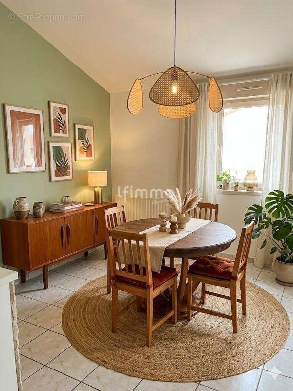 Appartement à SAINT-SYMPHORIEN-D'OZON